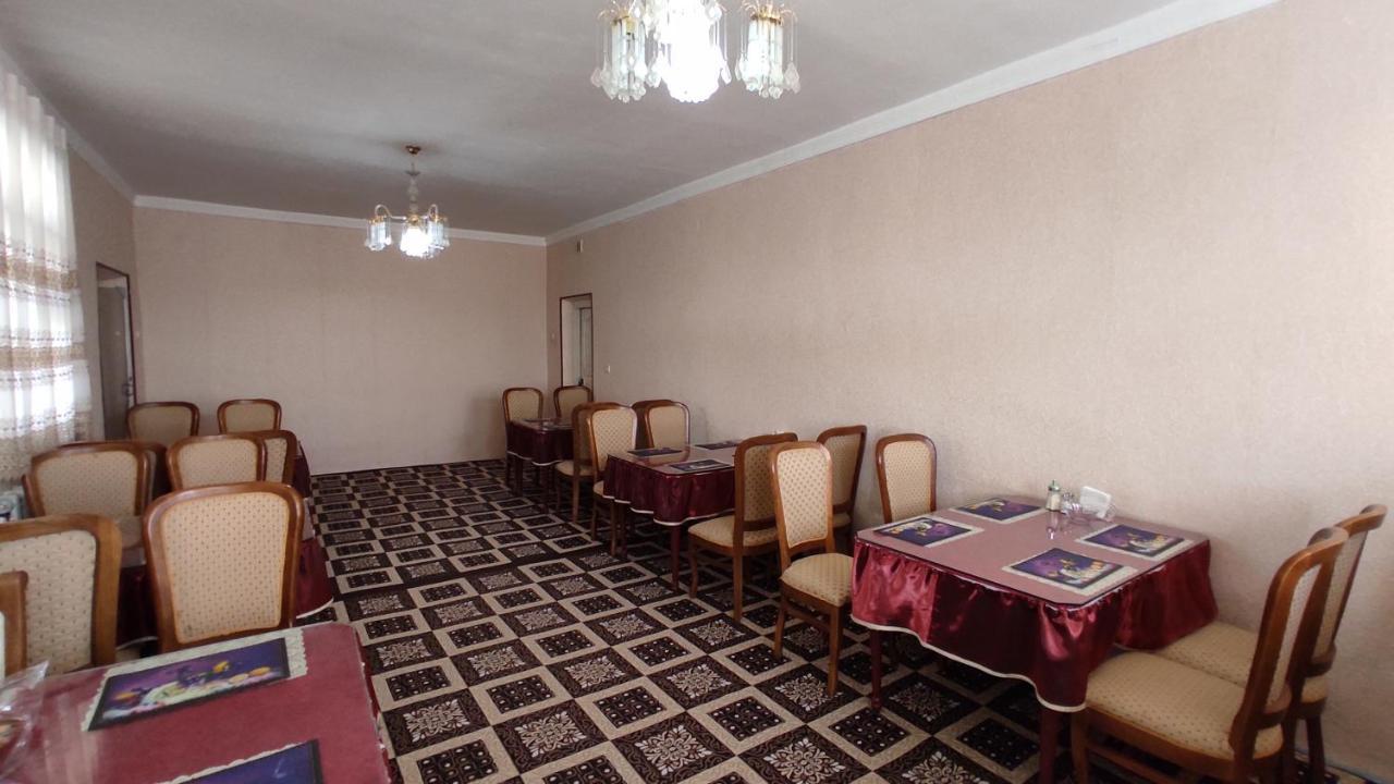 Avesto Bed & Breakfast Ургенч Екстериор снимка