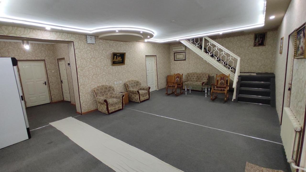 Avesto Bed & Breakfast Ургенч Екстериор снимка